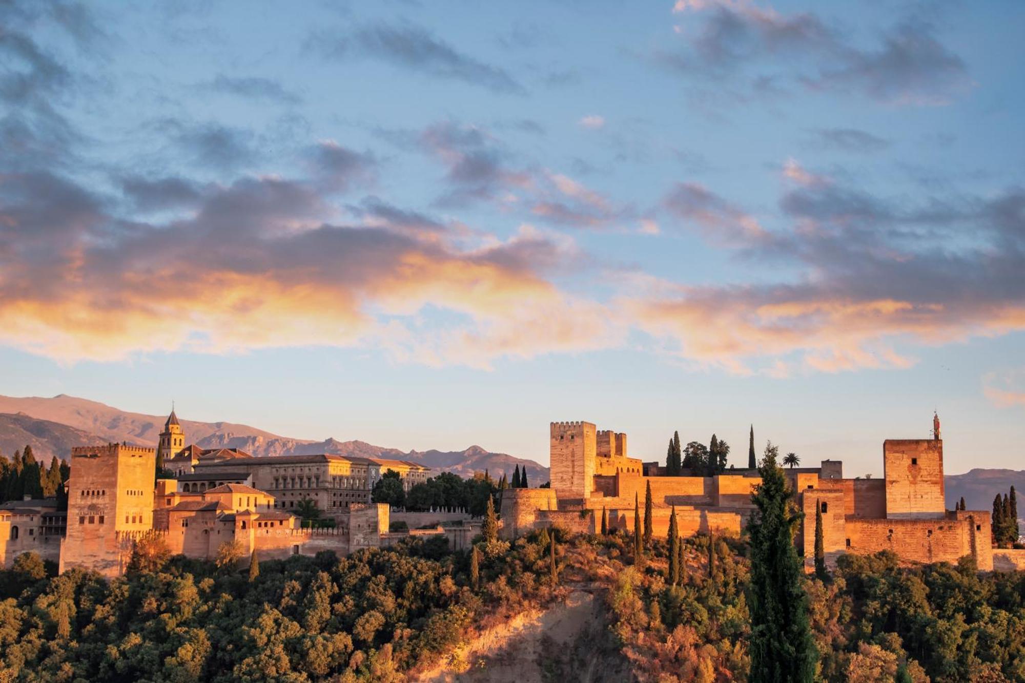 Апартаменты Dali'S Sanctuary In Granada - Private Parking Free Экстерьер фото